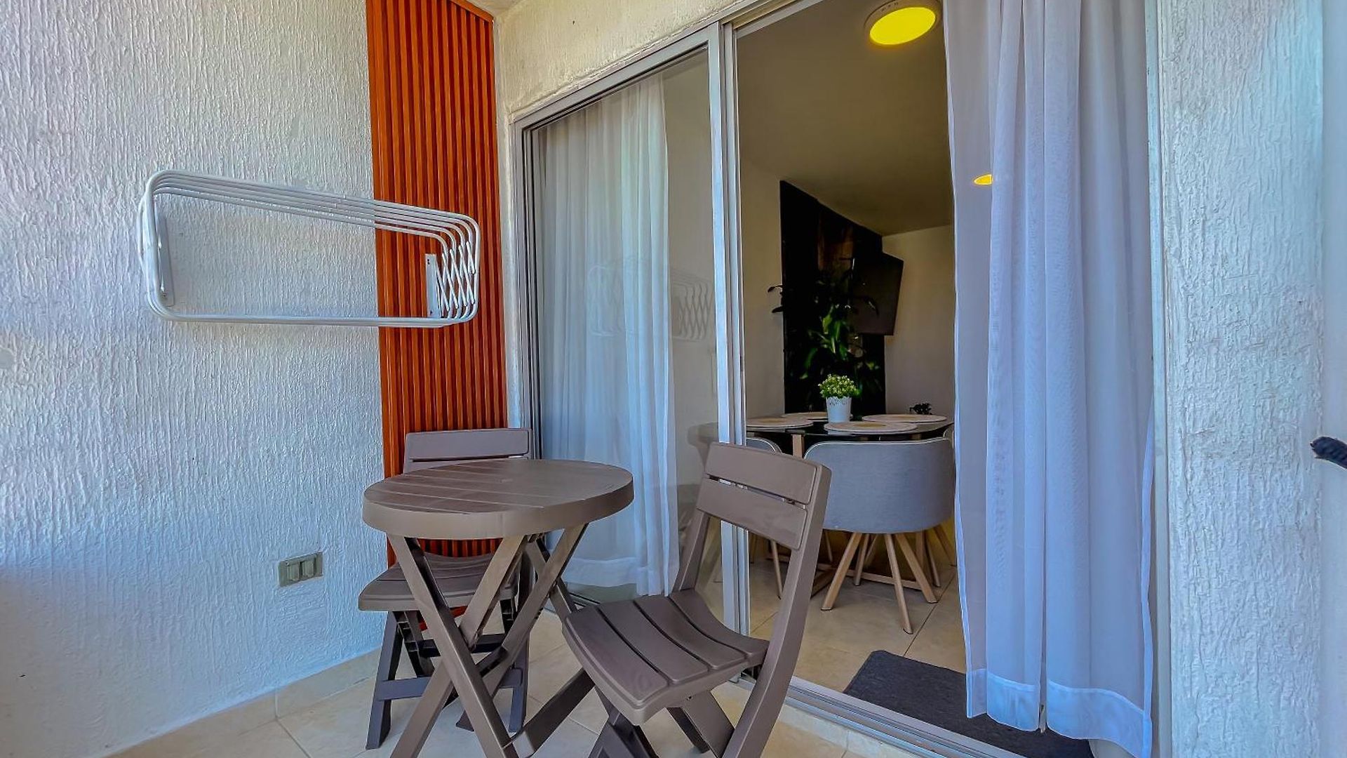 View 17, Modern, 5 Min From Rafael Nuñez Airport Apartamento