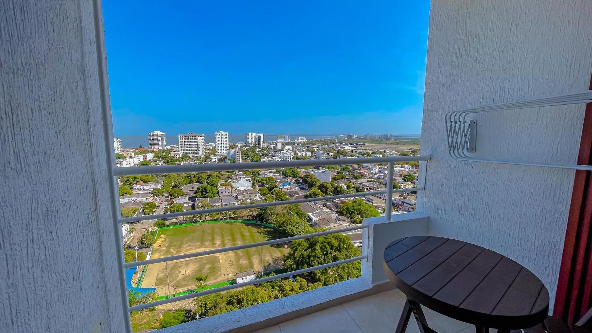 View 17, Modern, 5 Min From Rafael Nuñez Airport * Cartagena