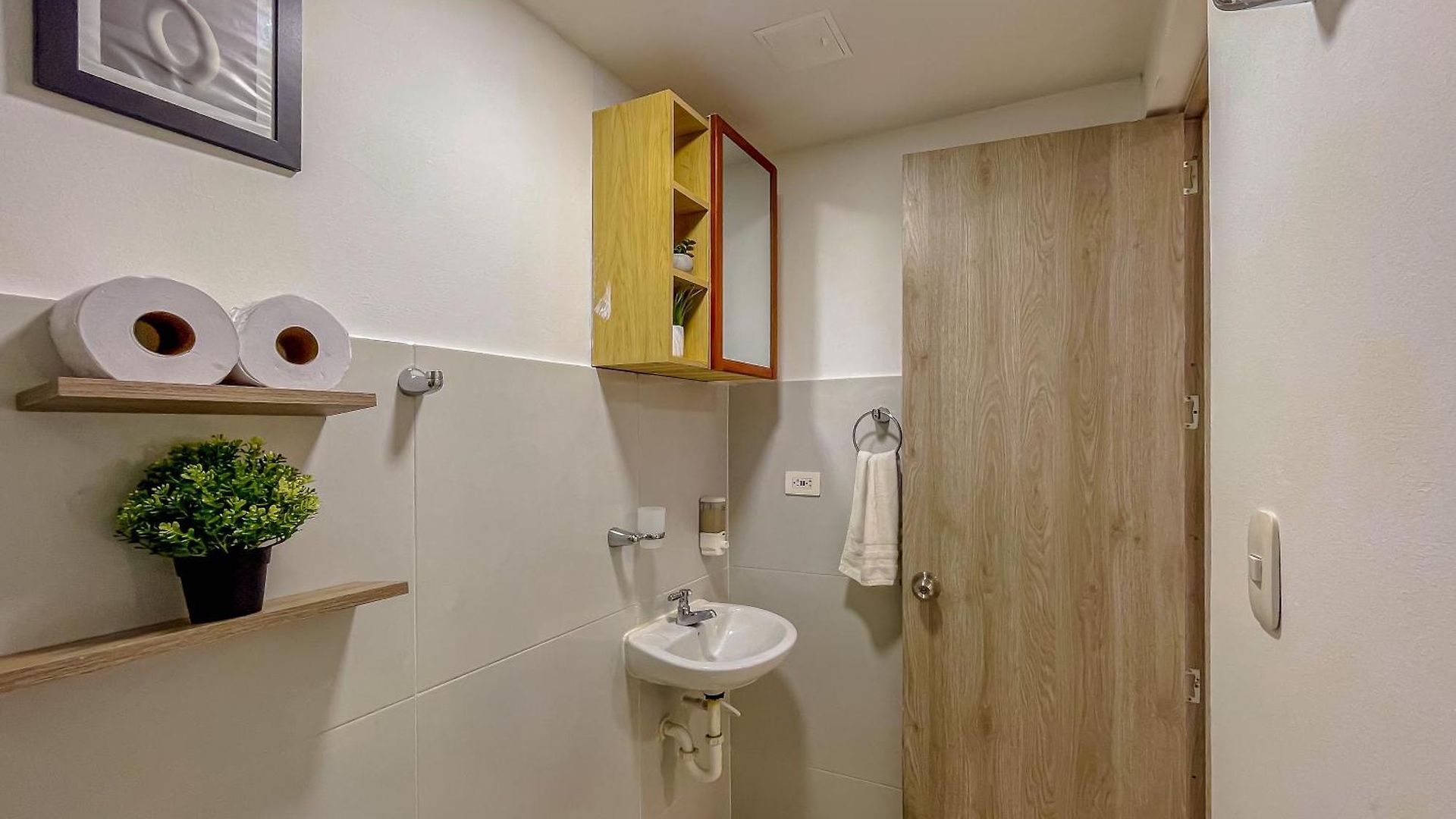 View 17, Modern, 5 Min From Rafael Nuñez Airport * Cartagena