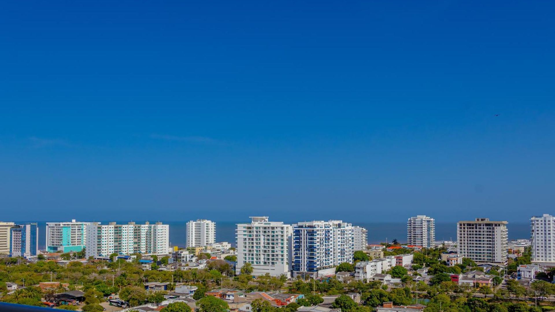 View 17, Modern, 5 Min From Rafael Nuñez Airport * Cartagena