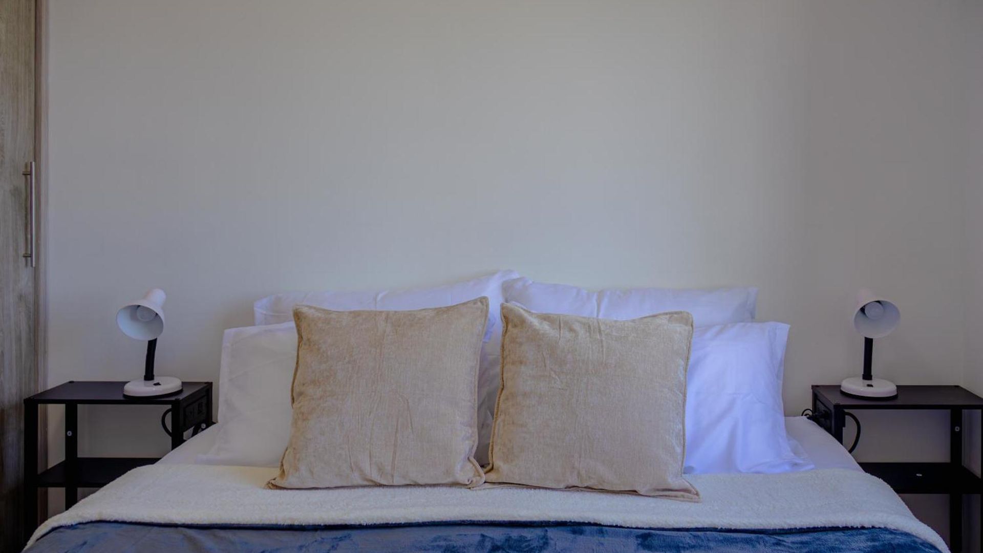 View 17, Modern, 5 Min From Rafael Nuñez Airport *