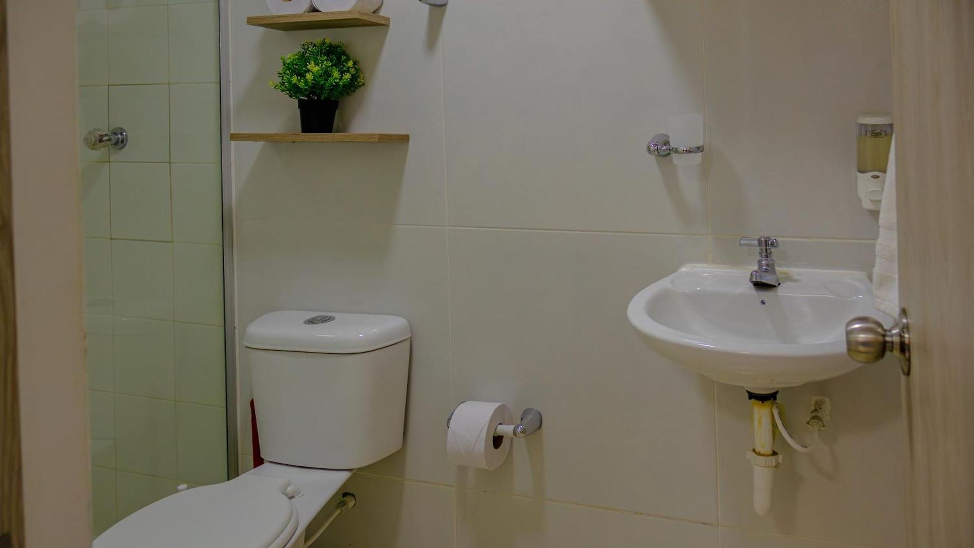 Apartamento View 17, Modern, 5 Min From Rafael Nuñez Airport *