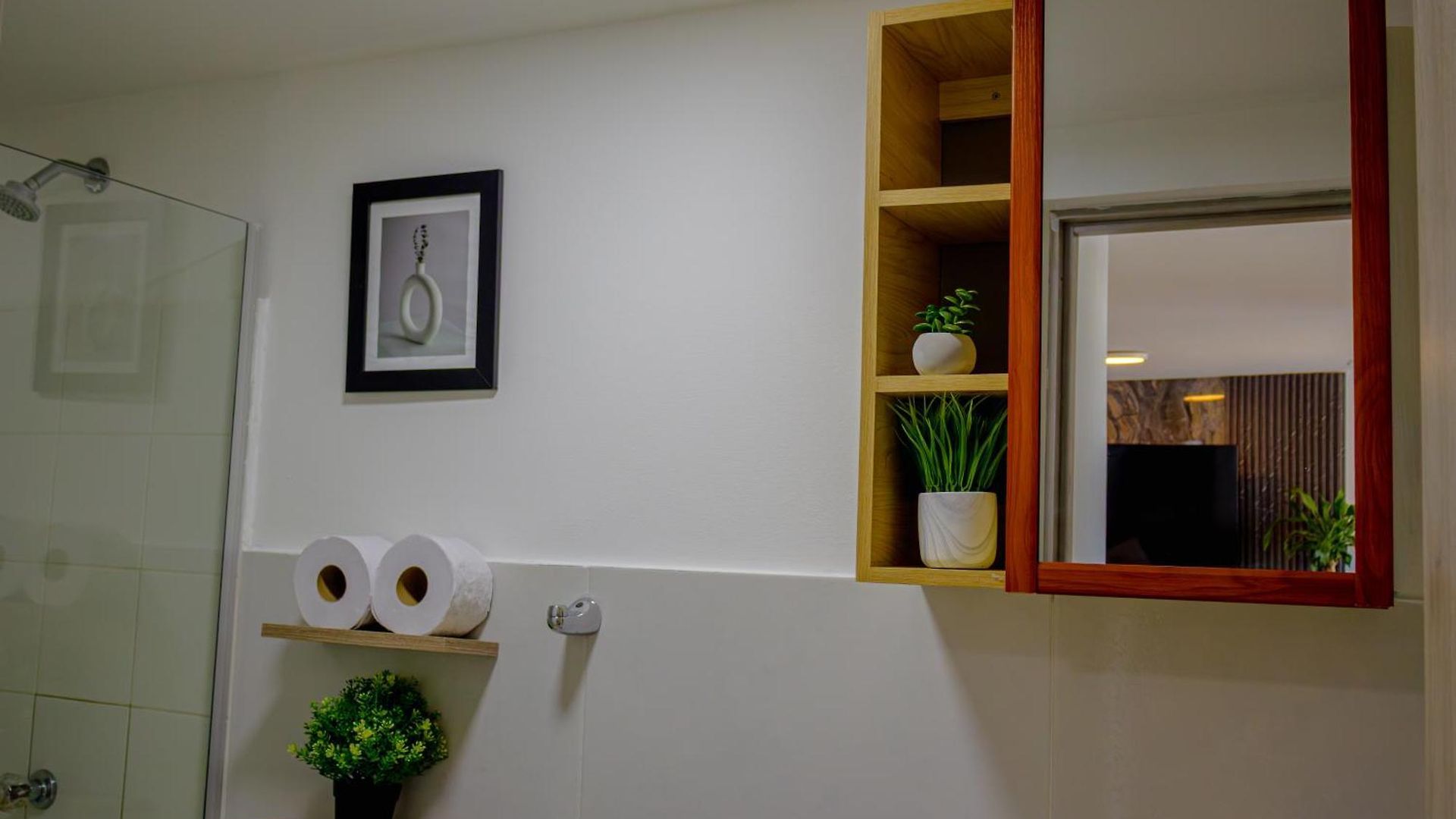 View 17, Modern, 5 Min From Rafael Nuñez Airport *