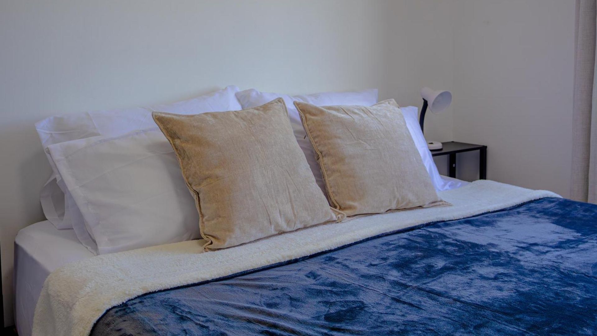 View 17, Modern, 5 Min From Rafael Nuñez Airport *