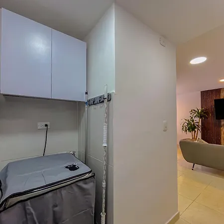 View 17, Modern, 5 Min From Rafael Nuñez Airport *