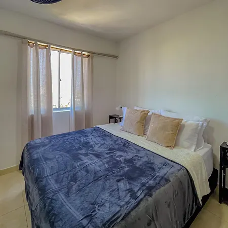 View 17, Modern, 5 Min From Rafael Nuñez Airport